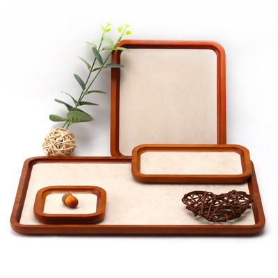 Dauerhafte Massivholz-Schmuck-Display-Tray Luxus-Requisiten für Ring-Hängeschild