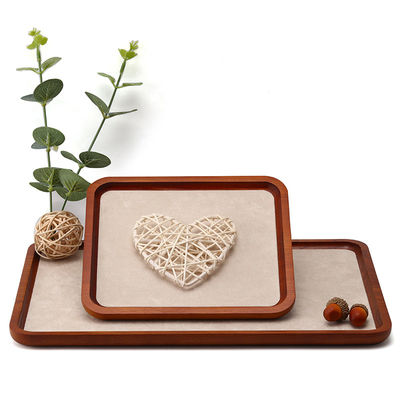 Dauerhafte Massivholz-Schmuck-Display-Tray Luxus-Requisiten für Ring-Hängeschild