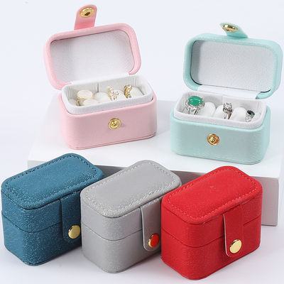 kaufen Mini-PU-Leder-Ohr-Stud-Ring-Storage-Box Schmuckhalter mit Knopfverschluss online manufacture