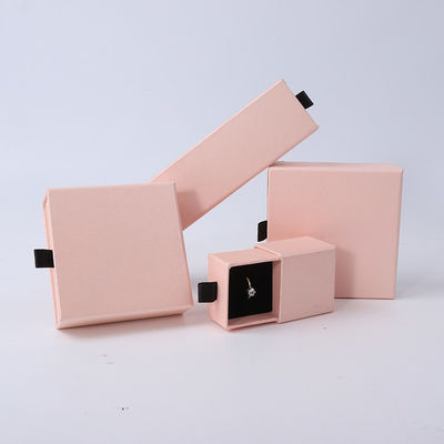 Großhandel Fertigung Öko-freundlich hochwertiges Geschenk Schmuckschachtel Personalisierter Custom Ring Halskette Ohrring Armband Verpackung rosa Pappe Schublade Schmuckschachtel mit Logo