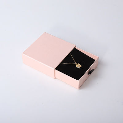 Großhandel Fertigung Öko-freundlich hochwertiges Geschenk Schmuckschachtel Personalisierter Custom Ring Halskette Ohrring Armband Verpackung rosa Pappe Schublade Schmuckschachtel mit Logo