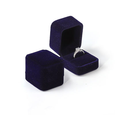 Maßgeschneiderte Größe Personalisierte doppelte Hochzeitsring Box Samt Innenmaterial