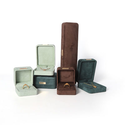 Großhandel Luxus-Schmuck-Box personalisierte High-End-Konnektur Armband Ohrringe Ring Schmuck-Set Verpackung handgefertigter Samt Schmuck-Box mit Logo