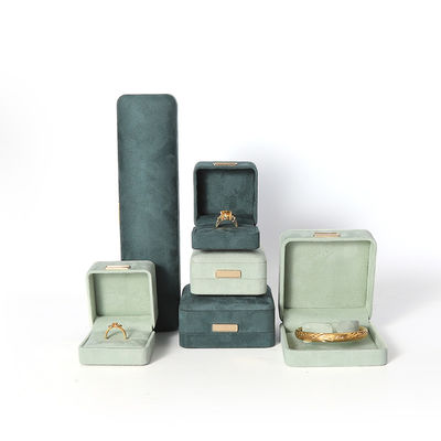 Großhandel Luxus-Schmuck-Box personalisierte High-End-Konnektur Armband Ohrringe Ring Schmuck-Set Verpackung handgefertigter Samt Schmuck-Box mit Logo