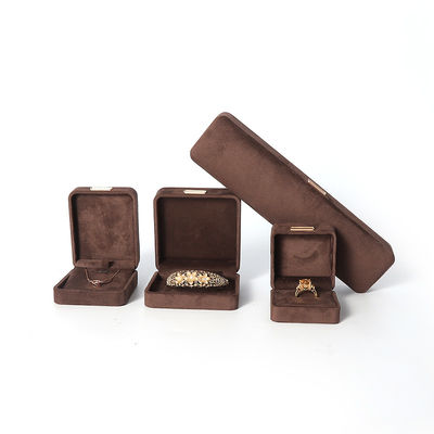 Großhandel Luxus-Schmuck-Box personalisierte High-End-Konnektur Armband Ohrringe Ring Schmuck-Set Verpackung Samtbraun Schmuck-Box mit Logo