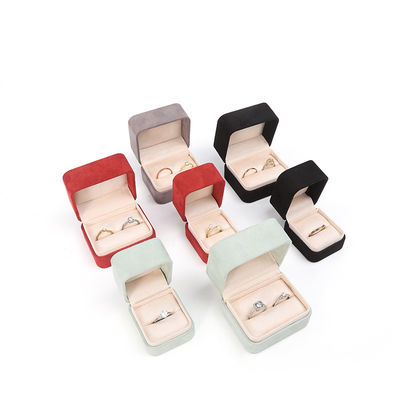 Großhandel Schmuck Verpackung Ring Box Custom Schmuck Verpackung Luxus Doppel Hochzeit Verlobung Rot Samt Ring Box mit Logo