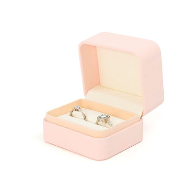 Anpassbare Premium-Pinklederschmuckbox für die Aufbewahrung von Ringen