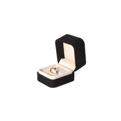 Hochwertiges großes Schmuckset Halskette Armband Ohrringe Ring Verpackung Handgefertigte quadratische Samt schwarze Schmuckschatulle mit Logo