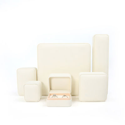 Handgefertigte Quadrat-weiße Leder Schmuckverpackung Box Custom Luxus Big Schmuck Set Box für Halskette Armband Ohrringe Ring Verpackung