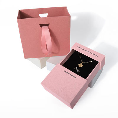 China Herstellung Großhandel hochwertige Halskette Ohrring Armband Ring Box Schmuckverpackung Personalisierte Custom Umweltfreundliche Pappe Papier rosa Schublade Schmuckschatulle mit Logo