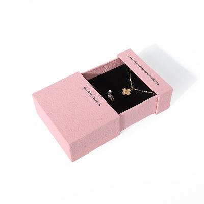 China Herstellung Großhandel hochwertige Halskette Ohrring Armband Ring Box Schmuckverpackung Personalisierte Custom Umweltfreundliche Pappe Papier rosa Schublade Schmuckschatulle mit Logo