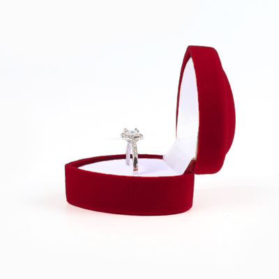 Anpassbares Hign Ende Herzform Samt roter Schmuck Ring Box für den Valentinstag