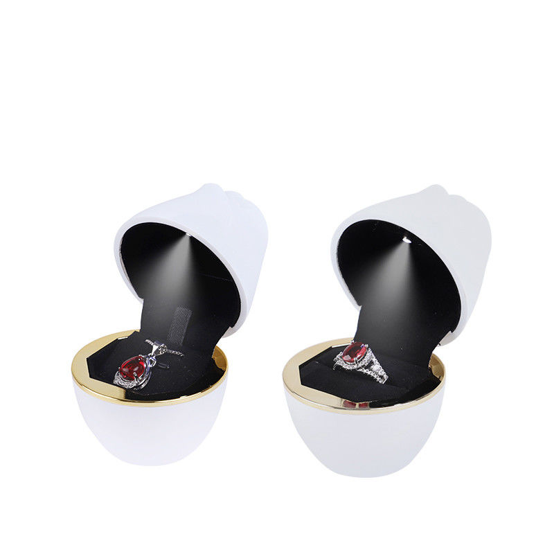 Weiße LED-Licht Schmuckverpackungskiste für Halskette Ring und Armband 2022 Rose Design