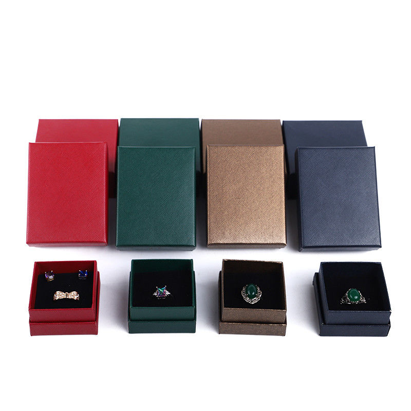 Großhandel Luxus-Schmuckschachtel Personalisierte High-End-Schmuckschachtel Halskette Armband Ohrringe Ring Schmuckset Verpackung Kartonpapier Deckel und Basis Schmuckschachtel mit Logo
