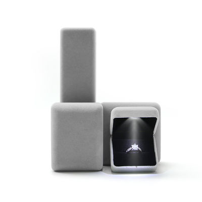 Luxus Schmuckschachtel mit LED-Licht und Custom Hanhong Logo auf Samtmaterial