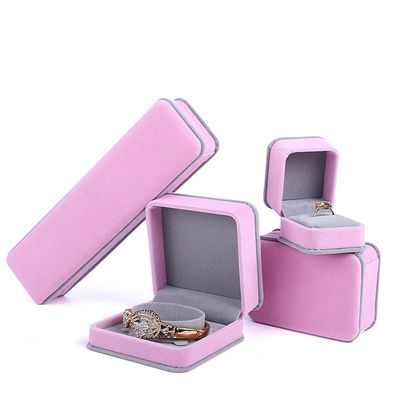 Custom Pink Velvet Schmuck Verpackungskiste für Armband Halskette Doppelschicht Ring