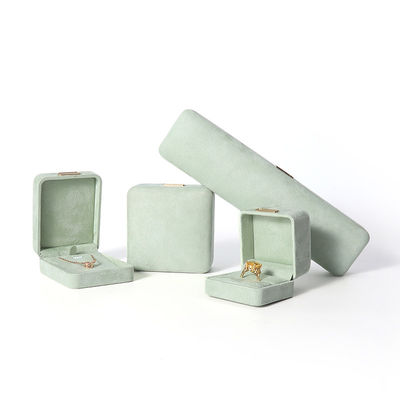 Großhandel Luxus-Schmuck-Box personalisiert High-End-Konnektur Armband Ohrringe Ring Schmuck-Set Verpackung Samt hellgrün Schmuck-Box mit Logo
