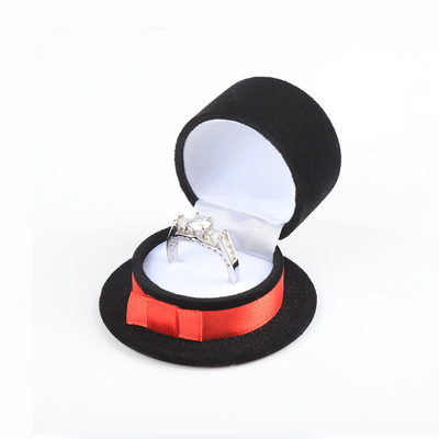 Anpassungsfähige Hinge Ende personalisierte Magic Hat Samt schwarzen Schmuck Ring Box für die Feiertage